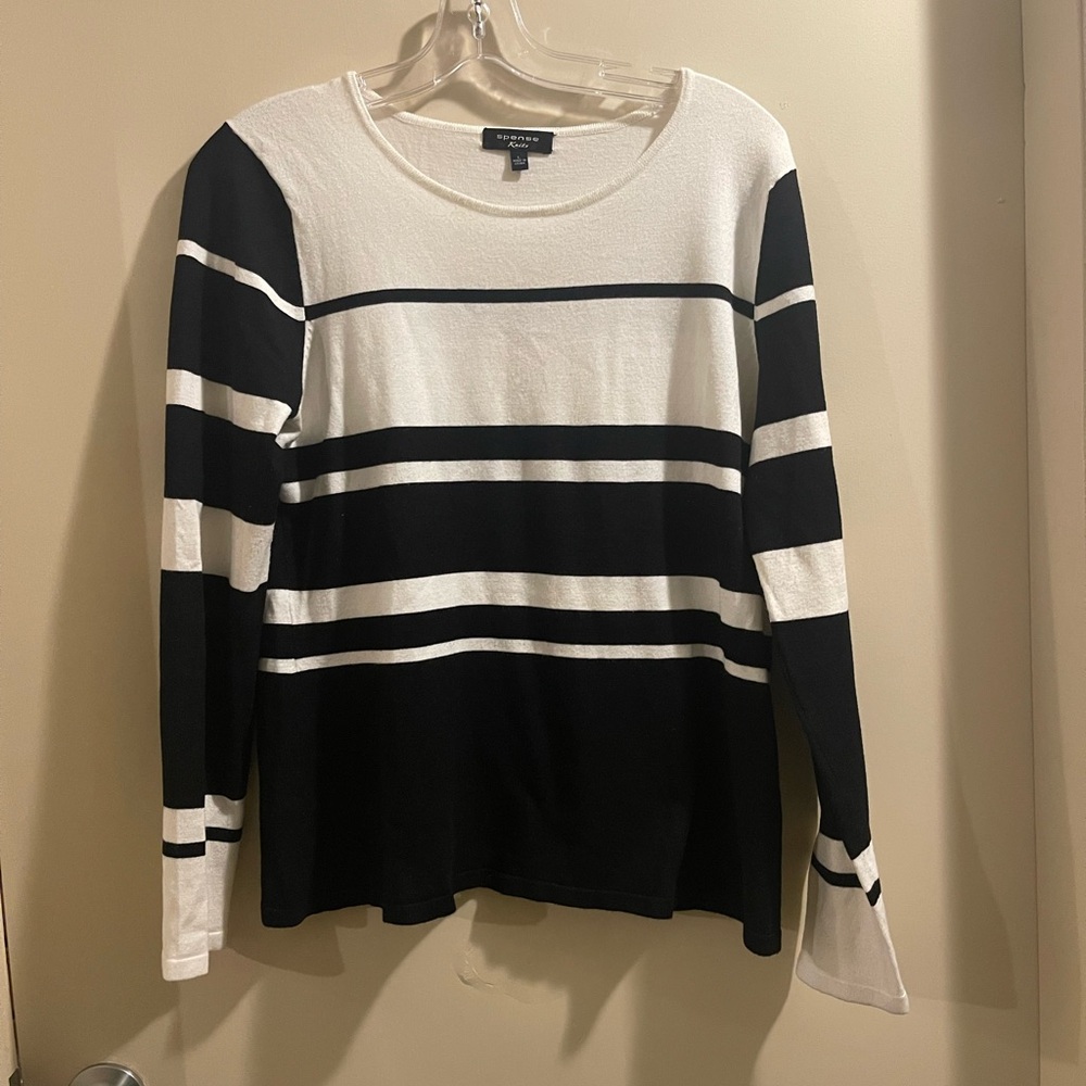 Spense Monochrome Striped Crew Neck Sweater